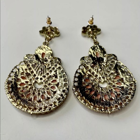 Pink Coral Teardrop Chandelier Earrings Gold Tone Filigree Lace - Picture 2 of 4